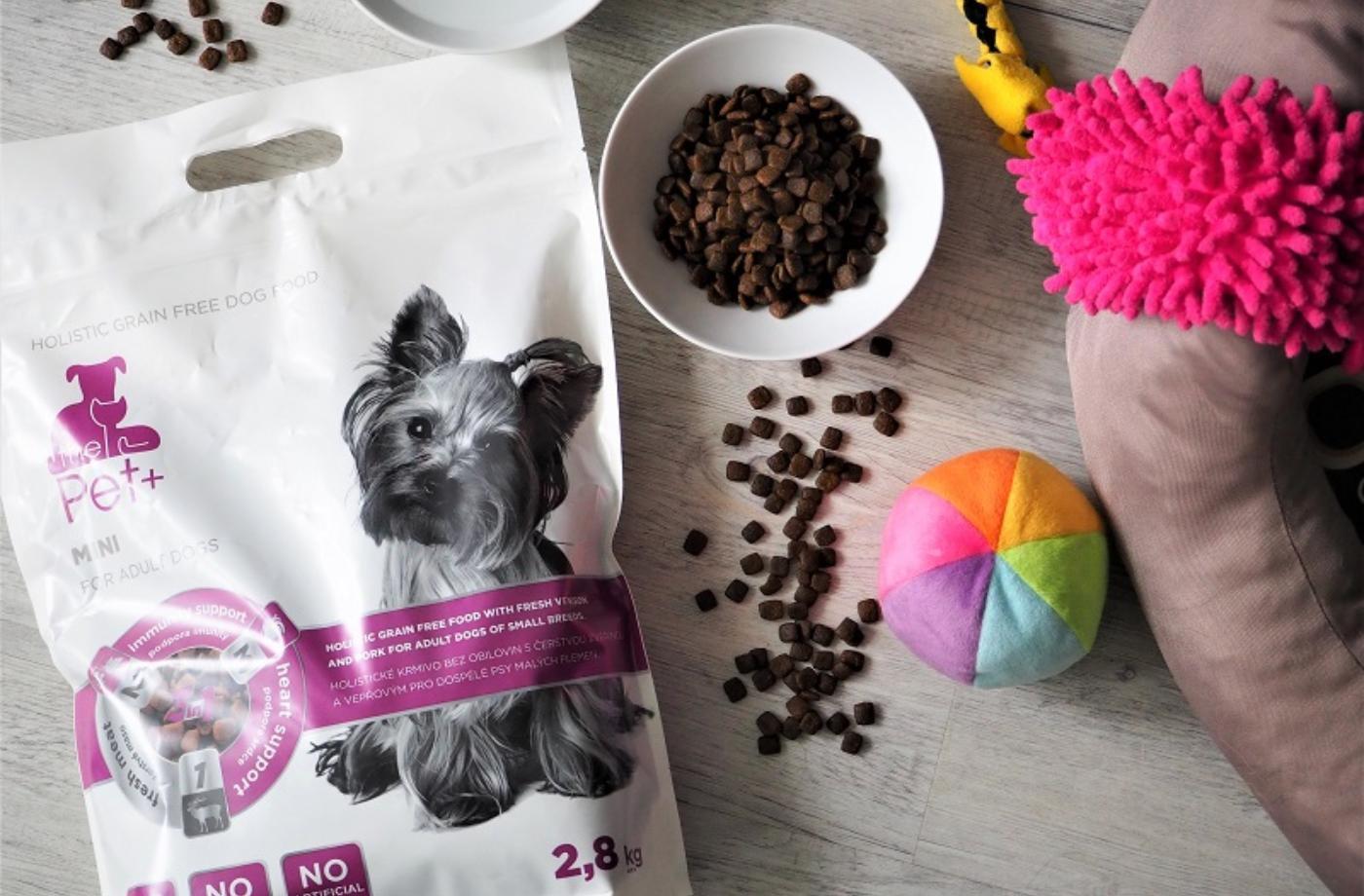 Když testují pejsci: Jak našim redakčním mazlíčkům chutnaly granule thePet+ Mini
