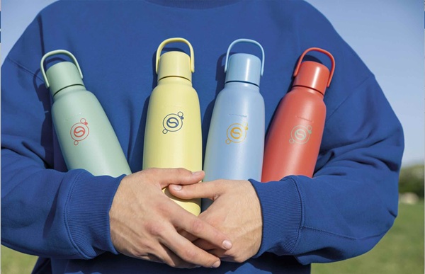 Sodastream_Fizz&Go COOL, 799 Kč, www.sodastream.cz
